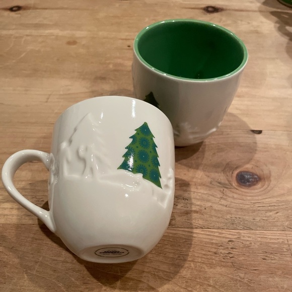 Starbucks Duo Holiday 2006 Embossed 16 oz matching mugs Christmas Cabincore - Picture 4 of 7